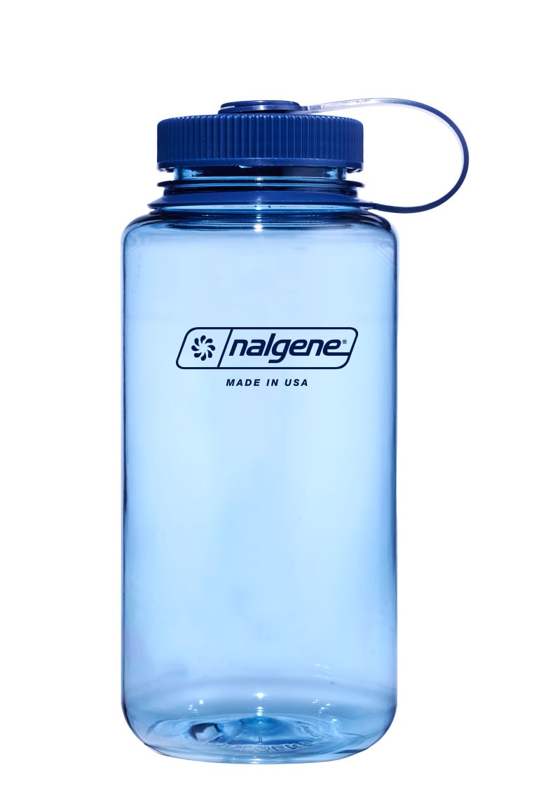 Nalgene product detail: 32oz Wide Mouth Bottle A1 — 32oz Wide Mouth Bottle
