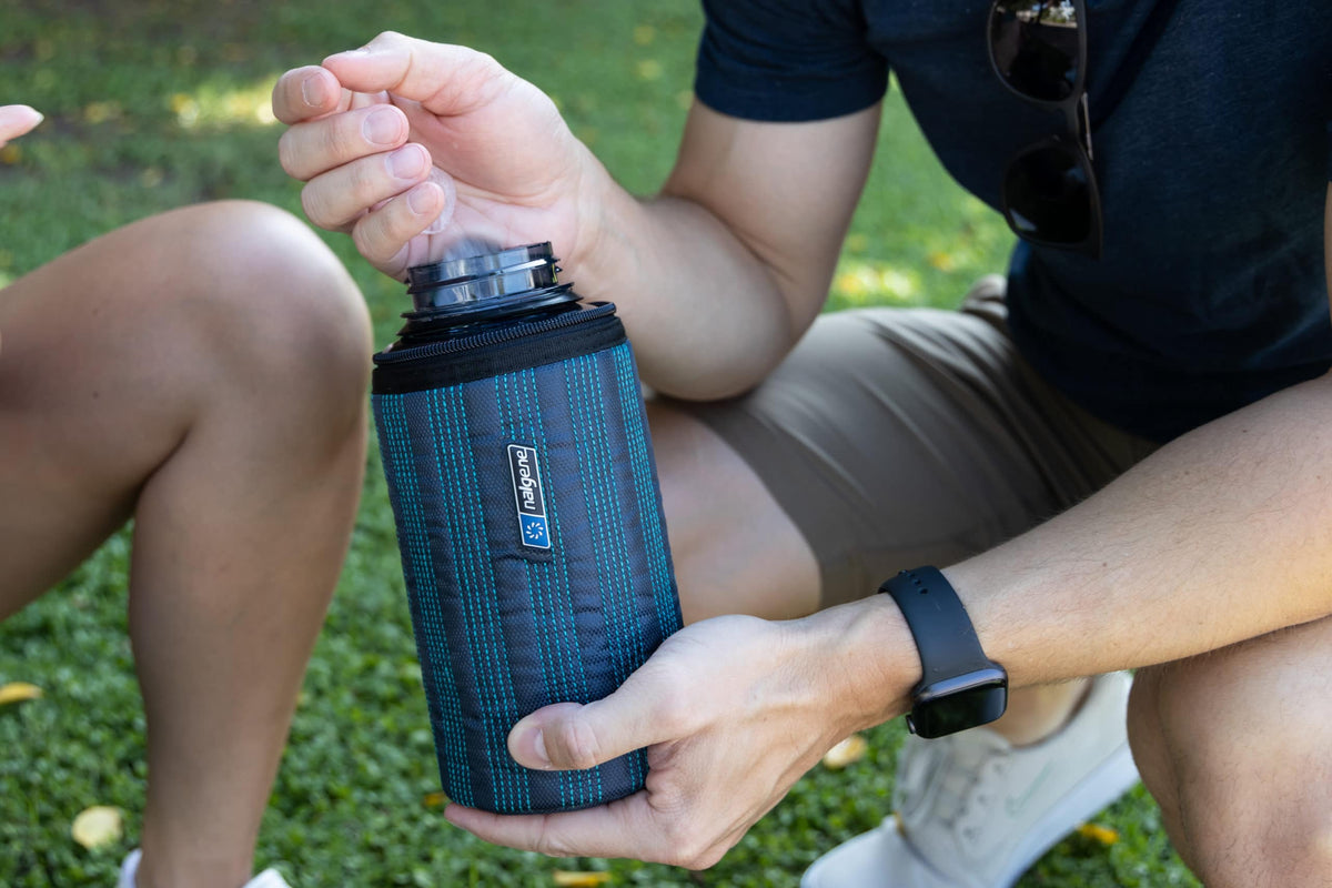 Nalgene product detail: 32oz Insulated Sleeve F3 — 32oz Insulated Sleeve